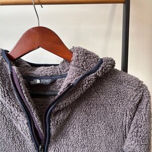 The North Face Purple Gray Sherpa Jacket Size XL